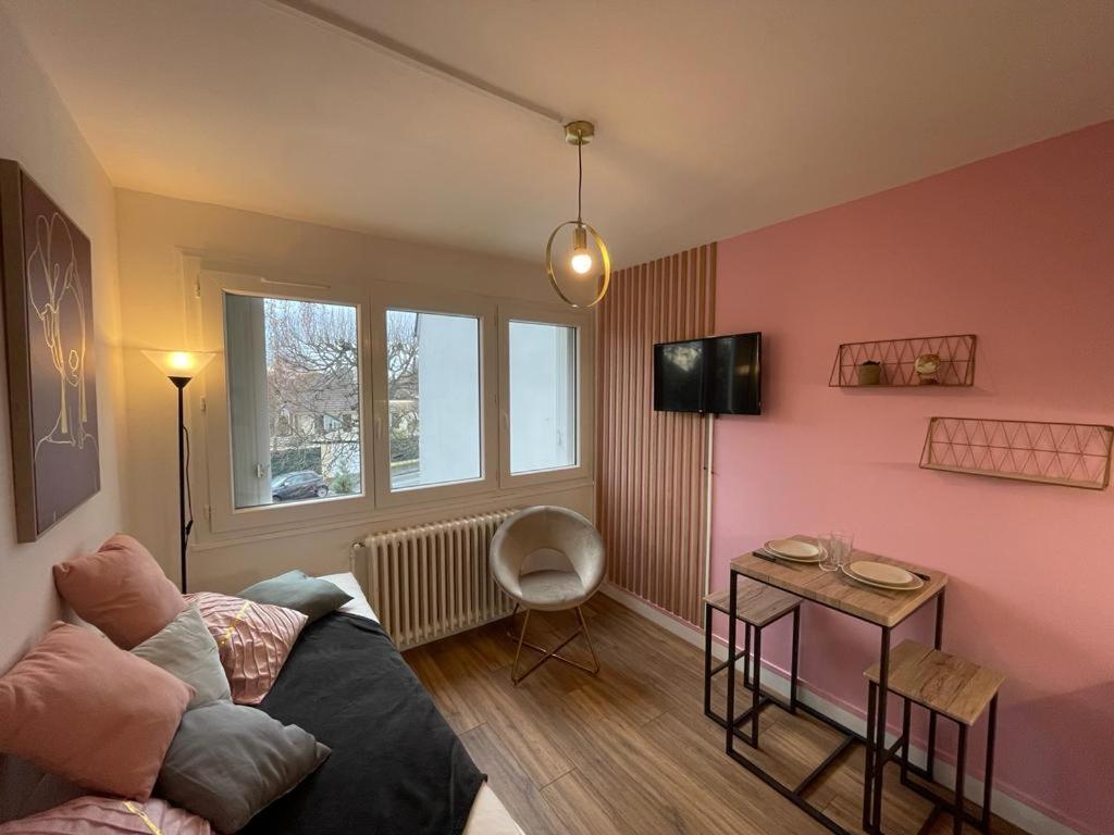 Rose, Studio Proche Centre Ville 凯恩 外观 照片