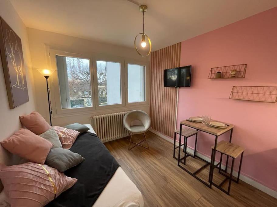 Rose, Studio Proche Centre Ville 凯恩 外观 照片